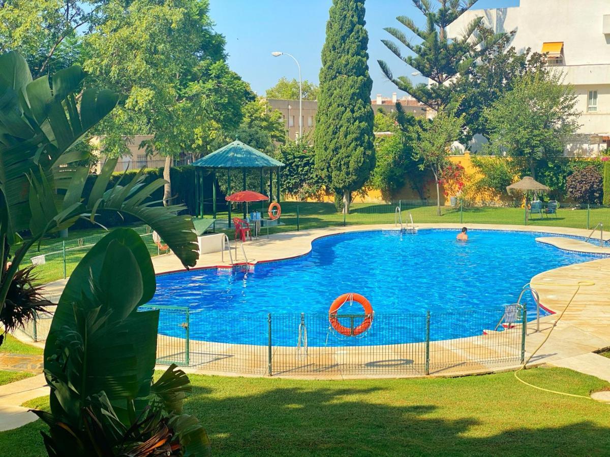 797 Holiday Rentals - Piso Para 4 Con Amplia Terraza Al Jardin Y Al Mar Benalmádena Exteriör bild